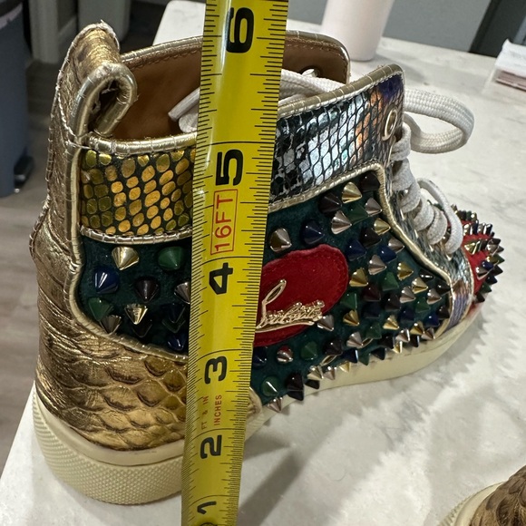 Christian Louboutin Louis Flat Python sneakers in a multi-color studded design - Picture 7 of 17